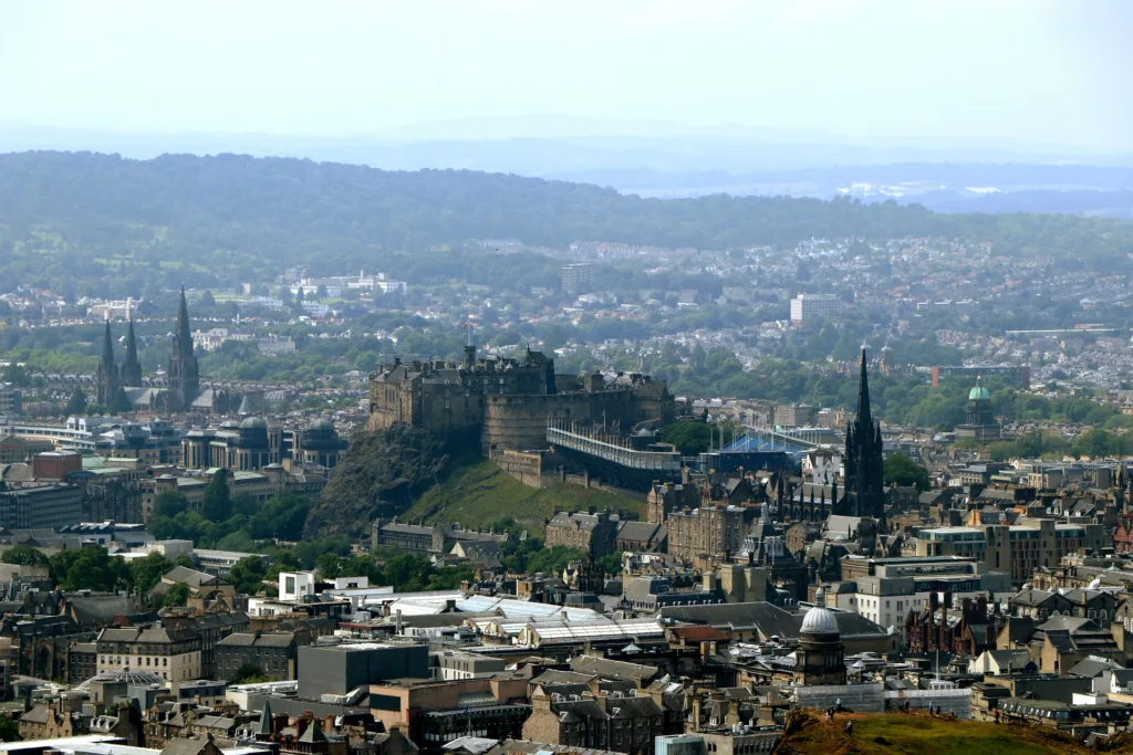 luxury edinburgh rental car with driver