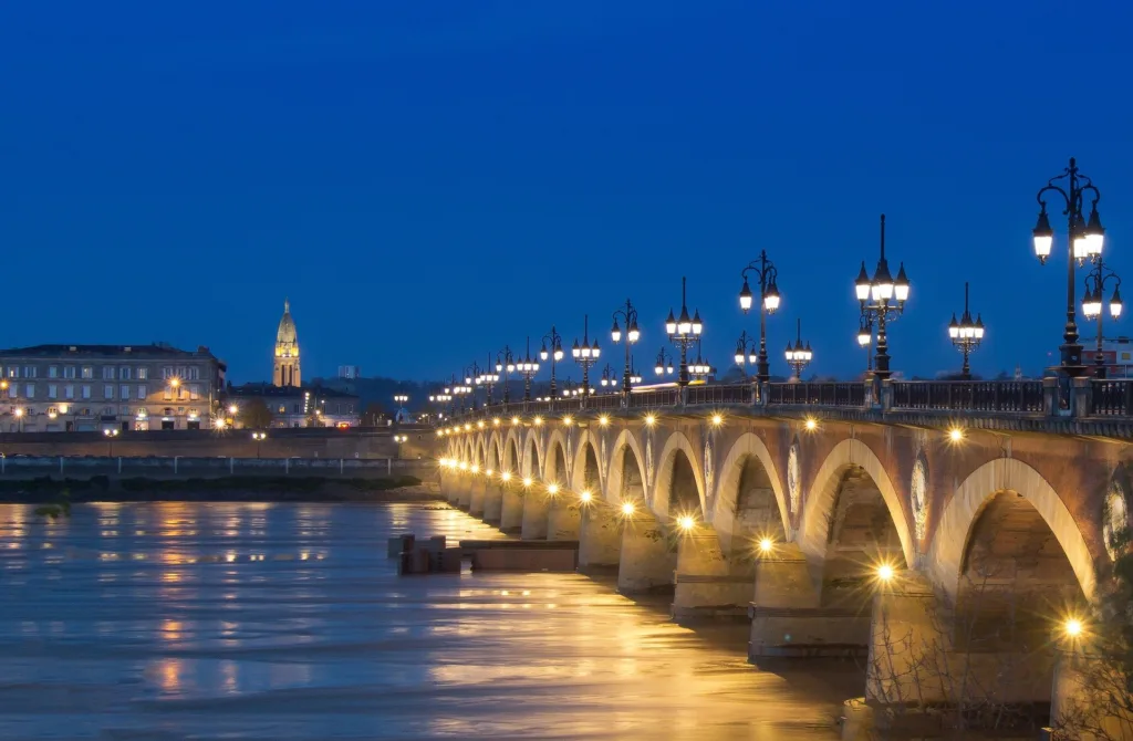luxury car rental service with a driver in Bordeaux